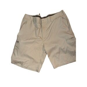 Cool 18 Pro Golf Shorts Sz 40  Flat Front Tan  10"‎ Inseam Zip Pockets  4043